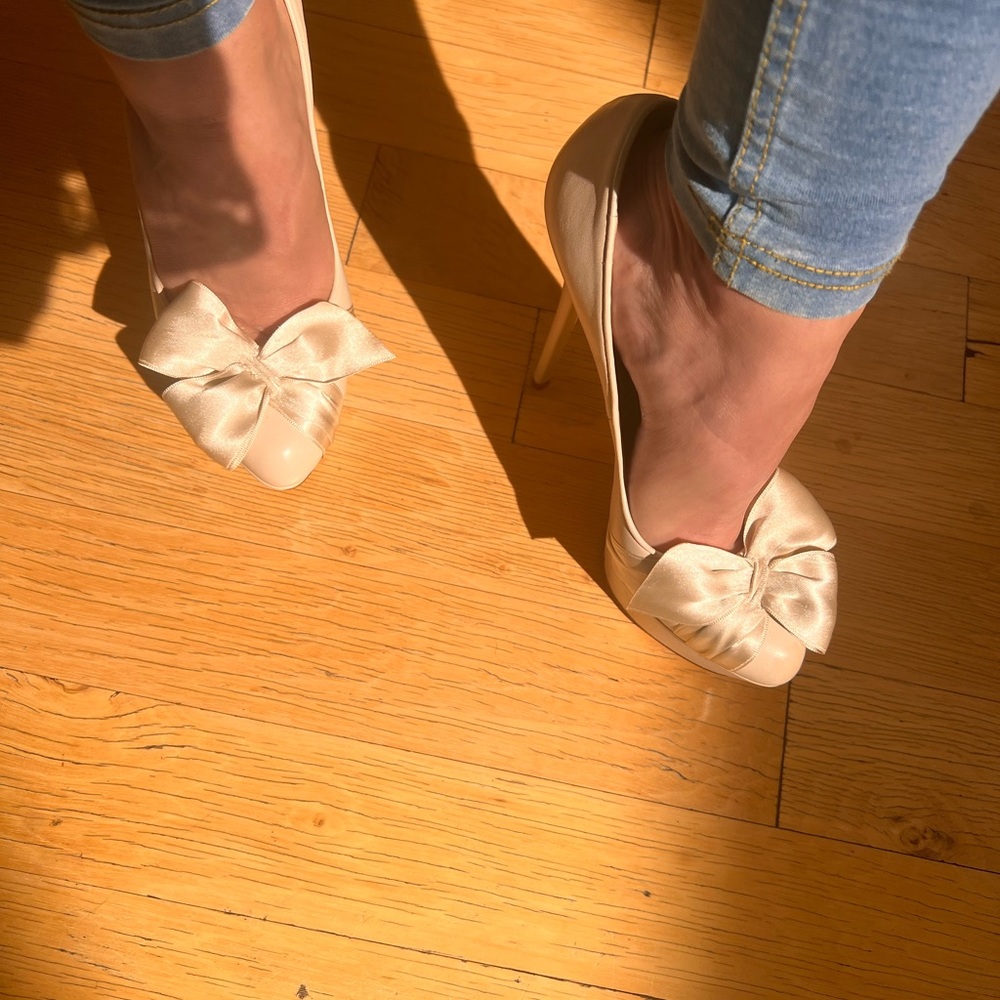 Casadei cream color heels US 6.5